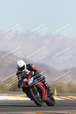 media/Oct-26-2025-Race Pace (Sun) [[c1447ca738]]/Non Verified (1st 20 Minutes of every Hour)/4-Turn 14 (1110am)/